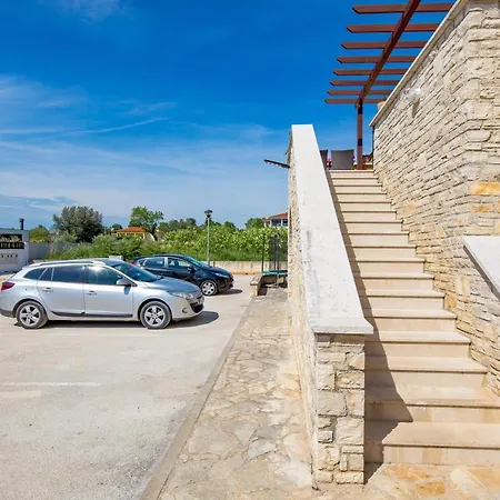 Rona Jm 38 Apartamento Vodnjan