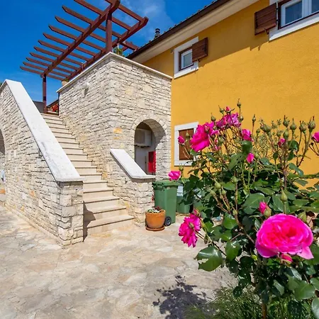 Rona Jm 38 Apartment Vodnjan