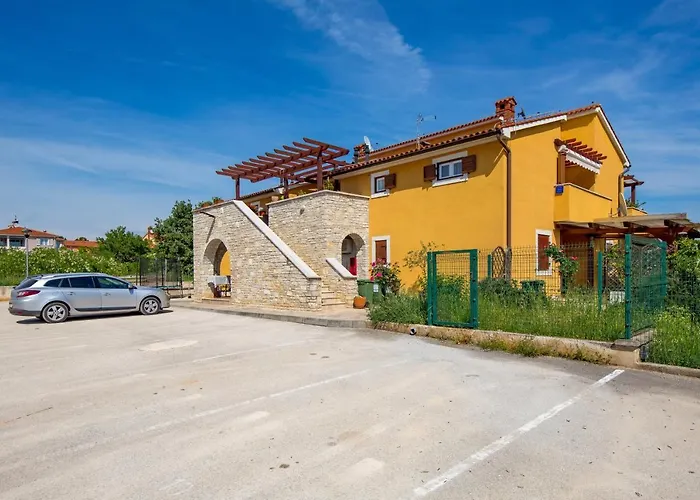 Rona Jm 38 아파트