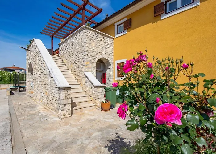 Rona Jm 38 아파트 보드냔